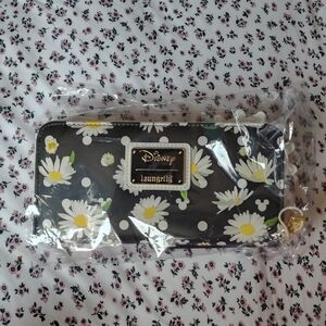 Disney Loungefly Daisy Floral Wallet